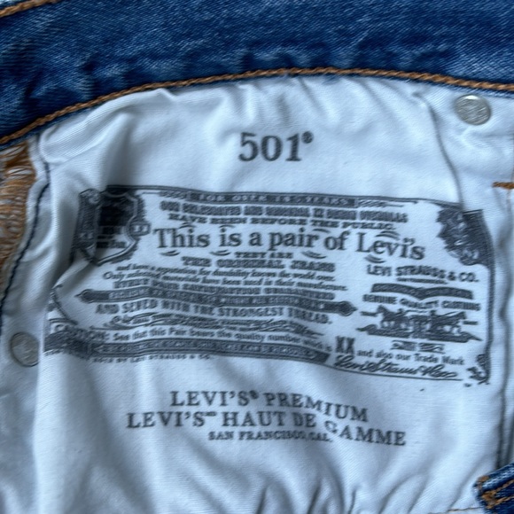 LEVI’S 501 Jean shorts. Size 27. Button fly. - Picture 7 of 8